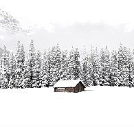 Papier peint panoramique chalet en montagne