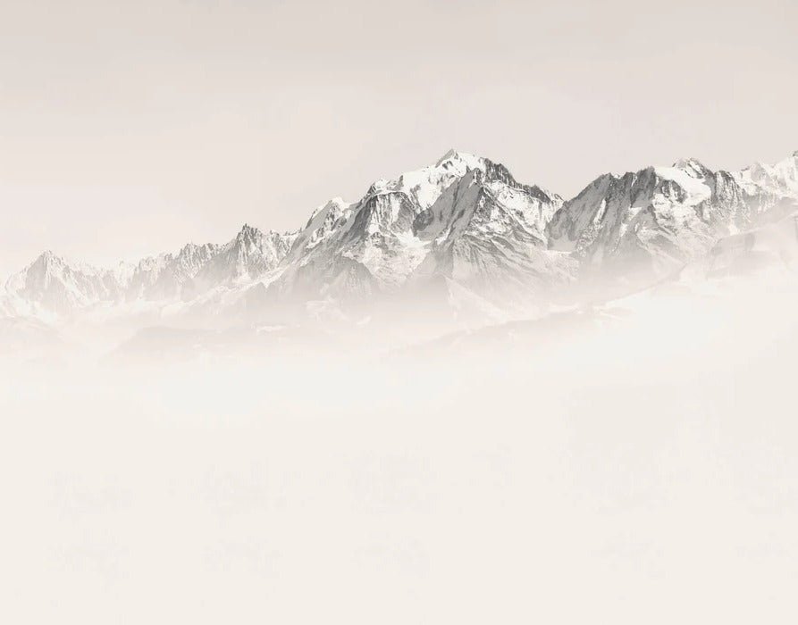 Papier peint Mont Blanc dans la brume sépia