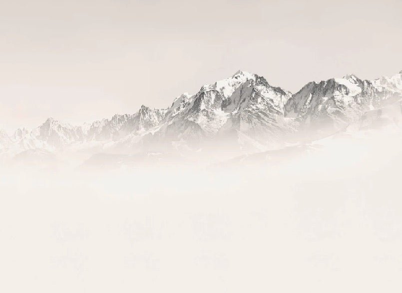 Papier peint Mont Blanc dans la brume sépia