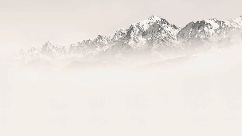 Papier peint Mont Blanc dans la brume sépia