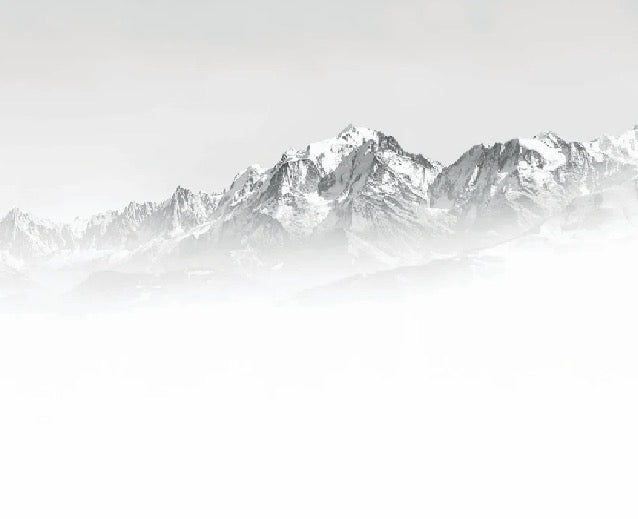 Papier peint Mont Blanc dans la brume noir et blanc