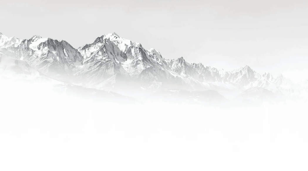Papier peint Mont Blanc dans la brume noir et blanc