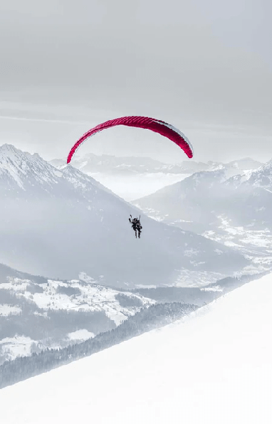 Papier peint photo montagne fly in the Alps - Muralconcept